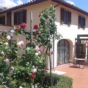 https://casale-dei-cento-acri.it-tuscanyhotel.com